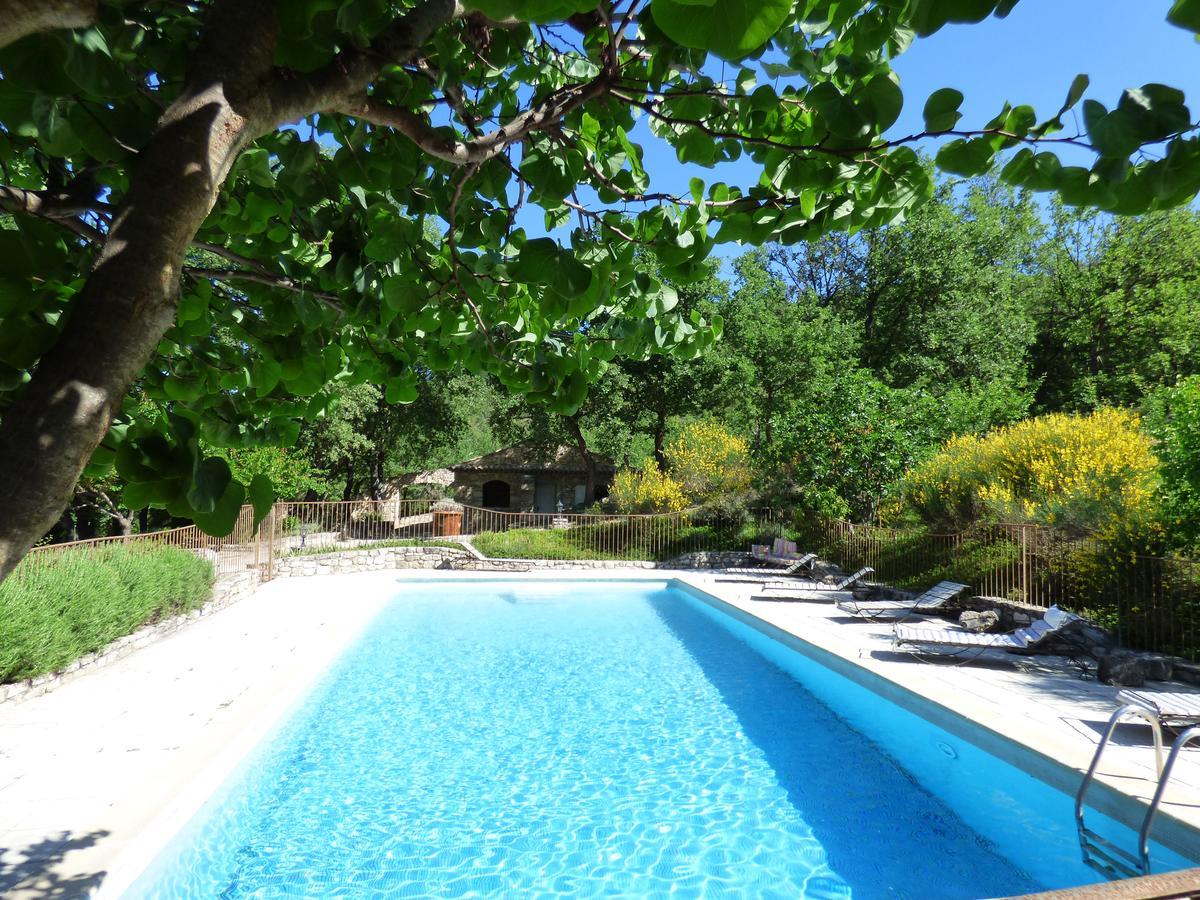 Hotel Lou Caleu Restaurant Le Rocher Des Abeilles Saint-Martin-de-Castillon Exterior photo